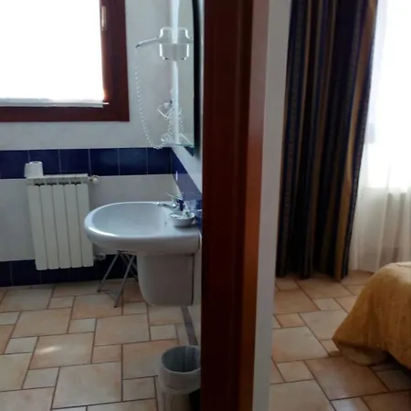 Lory Hotel
