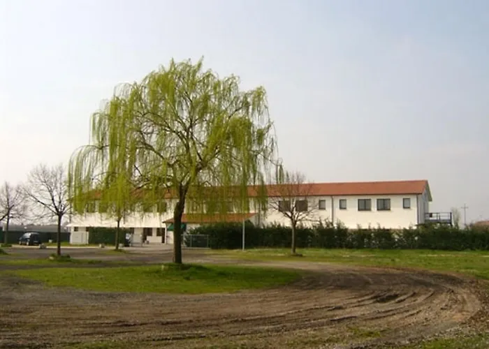 Hotel Lory Ficarolo